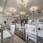 Orient Palace Szálloda 3*