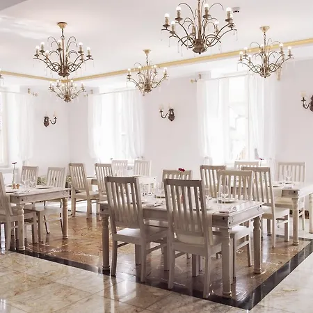 Szálloda Orient Palace 3*