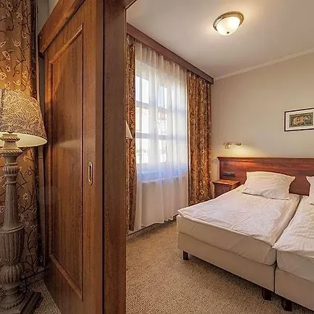 Hotel Orient Palace