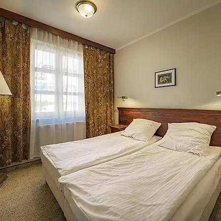 Hotel Orient Palace