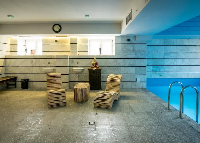 Orient Palace Szálloda 3*